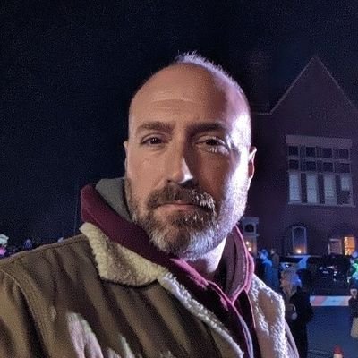 bobinthe502's profile picture. trying to spin my vinyl while driving my stick