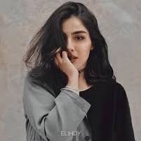 dokhtare_gharyb's profile picture. 🩹