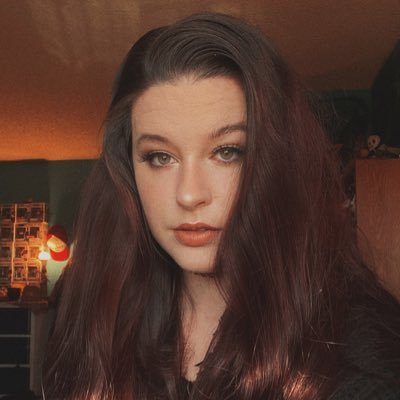 ayyyekristin's profile picture. existential crisis connoisseur. 🥀