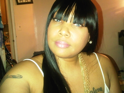 foxinikki's profile picture. make up artist and entrepreneur