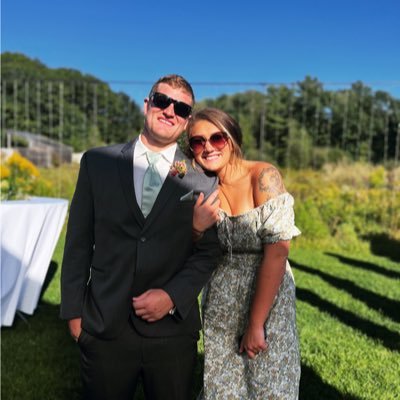 abbinette13's profile picture. 207🌲 24 🌼