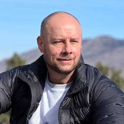 Insights on Clean Communication techniques for work, relationships and a better life | 30+ yrs leading & turning around tech companies | Reinvention Strategist