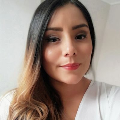 Presentadora, Licenciada en Pedagogía, promotora -  Fundadora en Ciudadanos Activos & Co.🇨🇴