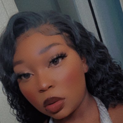 Savagekskee's profile picture. tables turn bridges burn you live and learn 💯