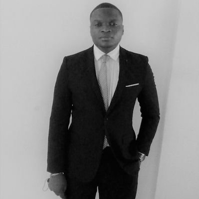 juriste en formation , 
chercheur en droit économique et social 
Université de Kinshasa