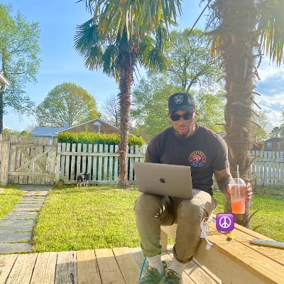 Clinical Social Worker ☮️ Defensive Backs Coach @ Coolidge Highschool☮️