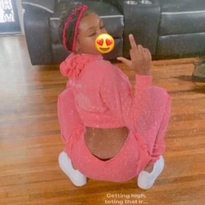 KemiyaKemiya15's profile picture. Ig :theyyluvv_kemiya