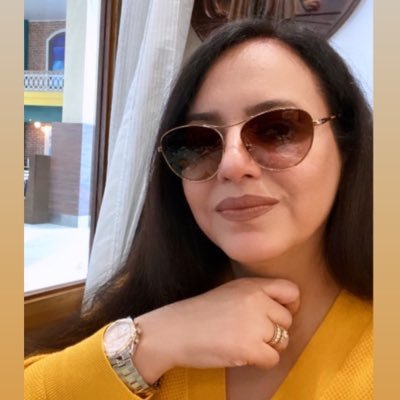 parri_chadha's profile picture. I am an exceptional, articulate, strong, persuasive & an aesthetic !! Not fitting in is actually a good thing !!