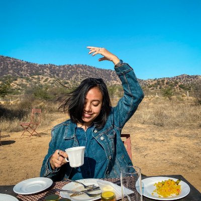 maybe she's born with it. maybe it's caffeine☕
creator | photographer | blogger | former educator