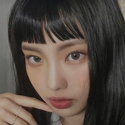 poni778's profile picture. 