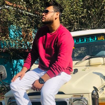 ImtinanAwan's profile picture. اک دنیا ہمیں خراب ملی، اک دنیا کو ہم خراب ملے۔۔۔!