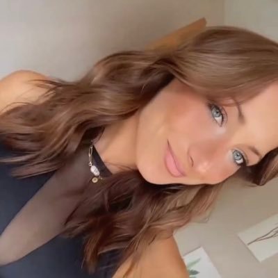 emjudith's profile picture. #skol (she/her)