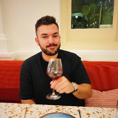 leonabrusci_'s profile picture. 