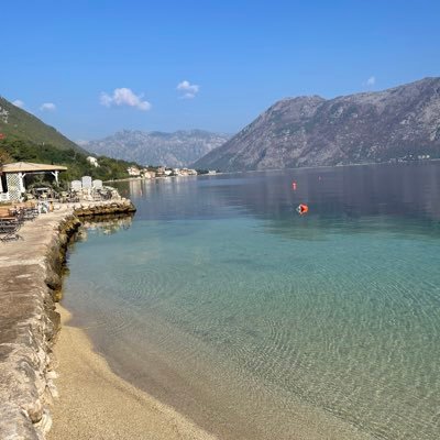 SimoWho's profile picture. Maybe I am a NFT guy!