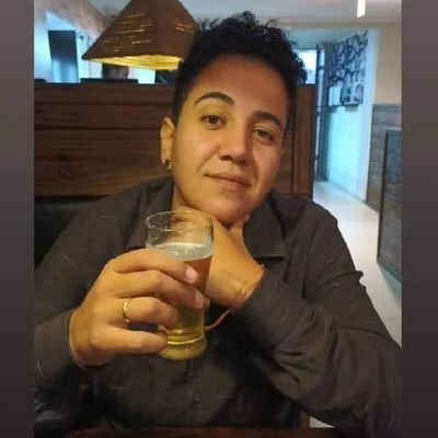 bia_naaves's profile picture. Malabarista de Nitroglicerina
