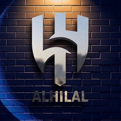ما دامها تشرق بعمري انا بخير شمس تزيّح بنورررها كل غٌمه والجنة اللي تحت اقدامها غيرر والضيق يقفي كل م قلت يٌمة 💕 الله يطول بعمرك يمه ❤️