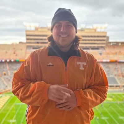 Arm-Chair Offensive Lineman // @utjem @tennalum ‘22