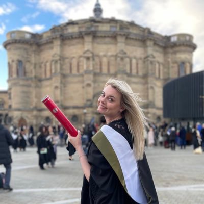 Junior sister in ICU 🏥 MSc in critical care 👩🏼‍🎓