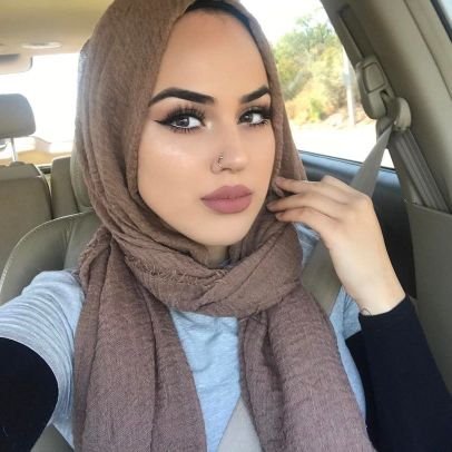 I'm a Qatari girl living life to the maximum 🤩