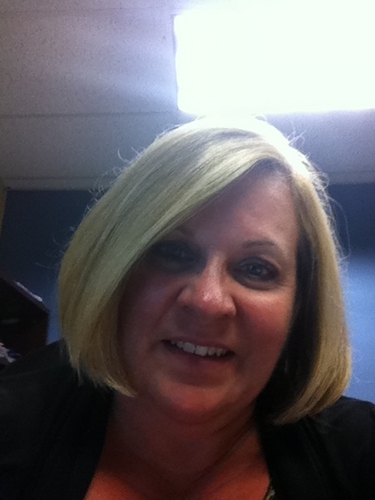 Publisher of the Yuma Sun. Iowa native; newspaper career in Iowa, Chicago, South Carolina and now Arizona.