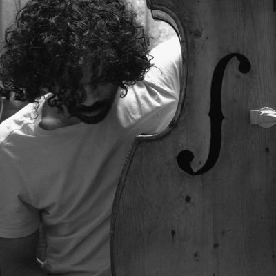 oalejandrocj's profile picture. Me da un café para llevar, por favor.