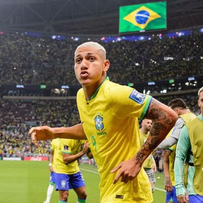 showDLuna's profile picture. dizis • livros • e outros •