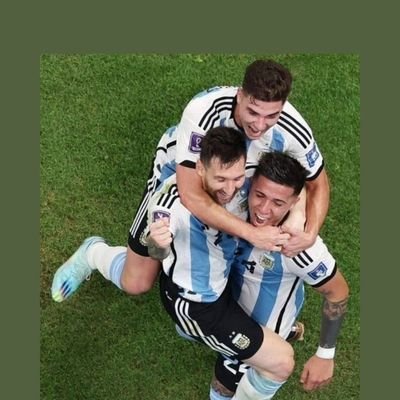 Baso226's profile picture. Dev FrontEnd 💻 Amante de React ⚛️
Hincha de River 🤍❤️🤍