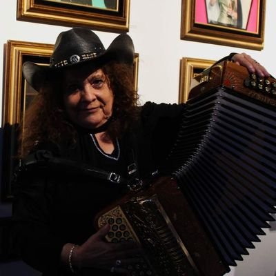 #ReinaDelAcordeón #QueenOfAccordion #2022TexasStateMusician #NEANationalHeritageFellow #HallOfFamer #FolkMusician #Conjunto
📧: EvaYbarraInfo@gmail.com