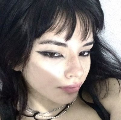 Y4sm1n_007's profile picture. 