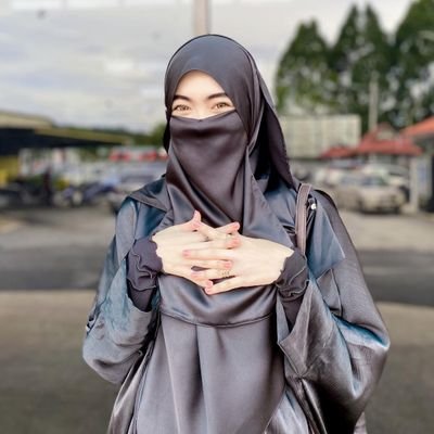 expxsp's profile picture. suka sekali sex dan coli pakai cd, bh, rok, daster tidur, lingerie, mukena, hijab satin.
