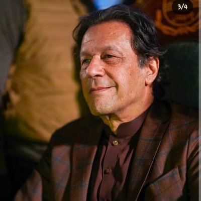 Student 👩‍🎓
Pakistani 🇵🇰
IK's Fan 🥰