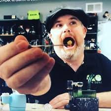 Independent Cannabis Creator. 
I review weed and weed products. Ball vapes are the future of smoking weed and dry herb vapes are my specialty. 
Happy to Help!