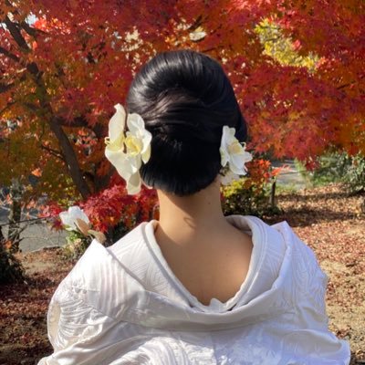 プレ花嫁🌷｜25歳 ｜23.1入籍❄️｜23.10 新婚旅行🇫🇷🇨🇭｜24.1 お披露目パーティー｜骨ナチュ×ウェーブ｜1stブルベ冬｜2ndイエベ春 気軽にフォローしてください🫶