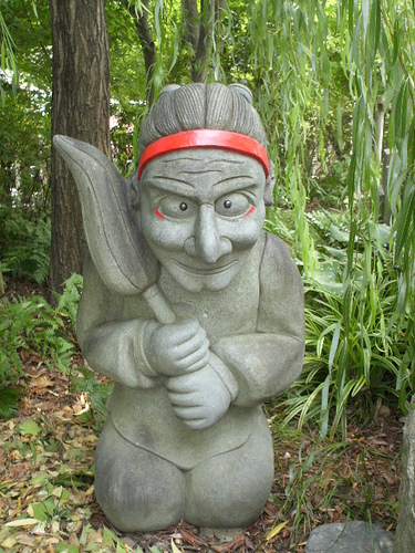 madoushi_99's profile picture. ↑上の写真は「陰陽道の式神（しきがみ）」　京都清明神社にて！ 京都在住の独身男！数独にはまっています。　Skype ID:tks99skp／Twitter ID ：jfc_99　フリーメソン３３階級を突破した男