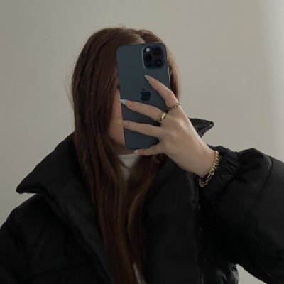 ela_sa28's profile picture. 