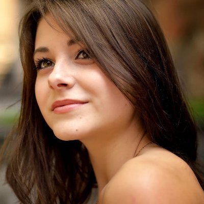 Nesrintanozer's profile picture. DM ye bakmıyorum. Ancak çok önemli ve özel bir şey varsa DM atın.