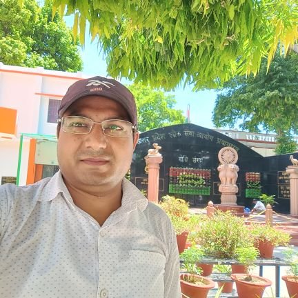 Pushpra93621408's profile picture. M