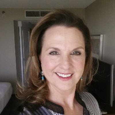 StackSuzi's profile picture. 