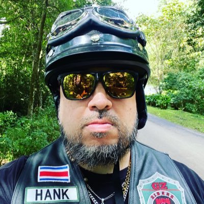 Amante de la música de los 4 grandes,un biker de corazón,que viva Costa Rica!