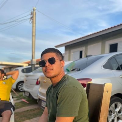 Front-end Developer at .... | No jogo cada um por si tem jogador de mais! ❤️🖤