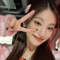 marga is finding midzy moots (@mgrxee) 's Twitter Profile