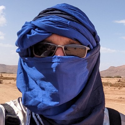 Motard passionné, en voyage parfois, j'ai des motos moche d'après @Mochardie_ mais je ne suis pas d'accord.
Ⓜ️ @flohwamotohw@pouet.chapril.org