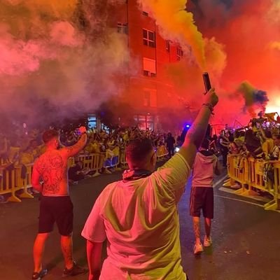 Y que se vea siempre en toda España la bandera Tricolor🇮🇨.
Siempre Avante la vanguardia 💛💙