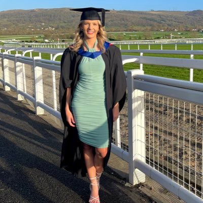 CMillerPE's profile picture. ECT PE Teacher 🏑🏐⚽️🎾 BSc Physical Education👩🏼‍🎓