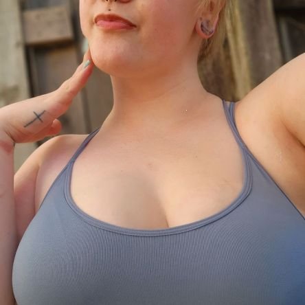 msmilk998's profile picture. let's have some fun 😗