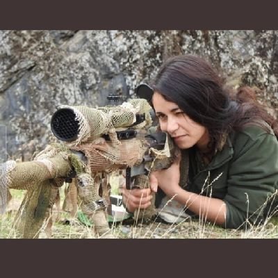 04diren's profile picture. Mücadelesiz ve eziyetsiz bir zaferin değeri yoktur...