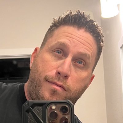 elliott_lefly's profile picture. 