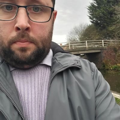 mickgallagher7's profile picture. 