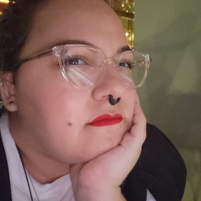 Latina. Queer. Editor at @REMEZCLA & @fangirlish | @DorianAwards & TCA member. Tomatometer-Approved 🍅 | Host @imnotyellingpod | Pitch: lyra.hale@remezcla.com
