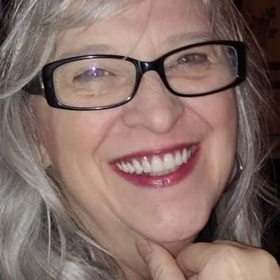 ElizabethGradw6's profile picture. 